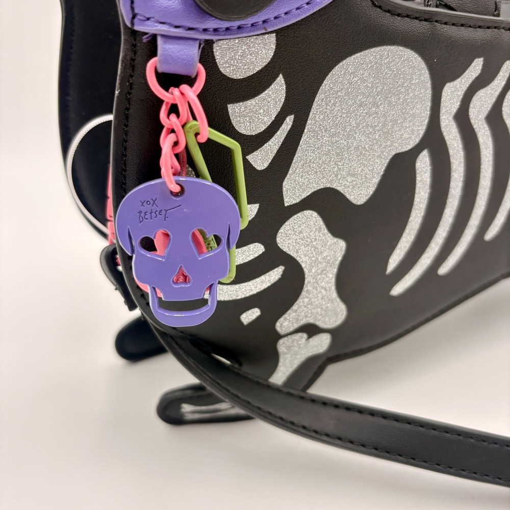 Betsey Johnson Halloween XOBARK Skeleton Dachshund Crossbody Bag Black Doxie Bag - Picture 3 of 14